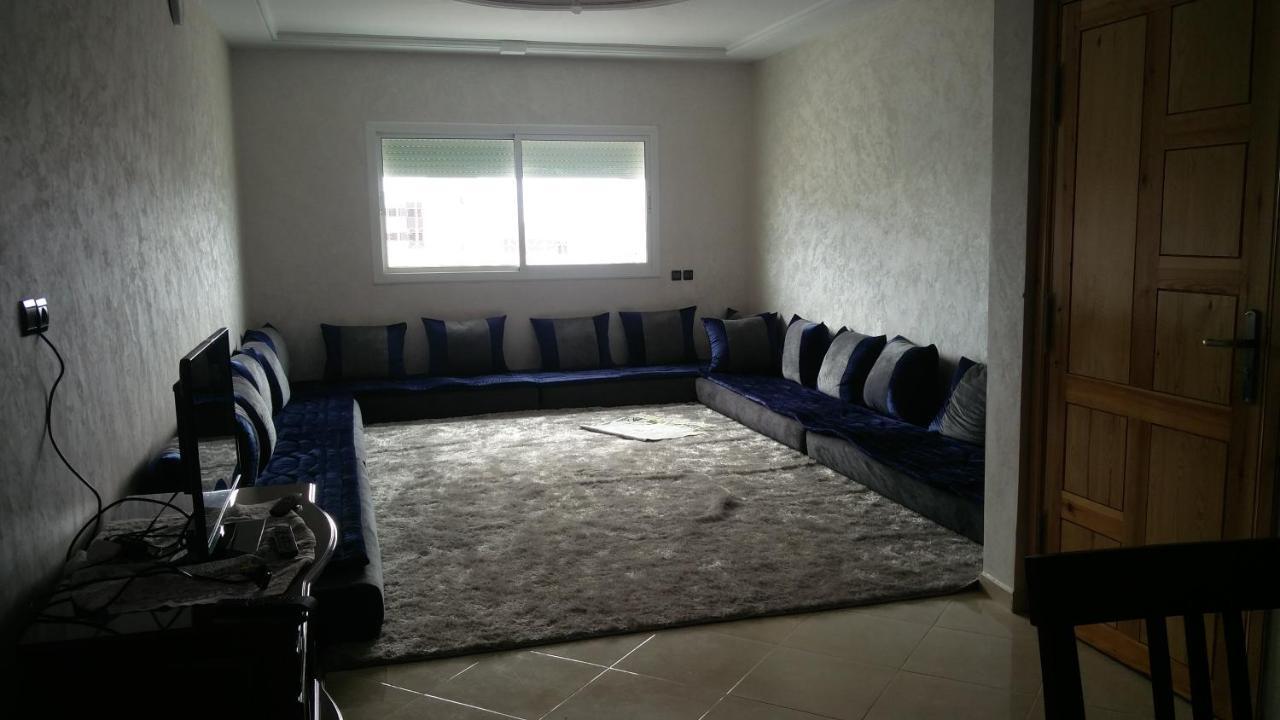 Logement Hotel Et Navette Gratuite Фес Екстериор снимка