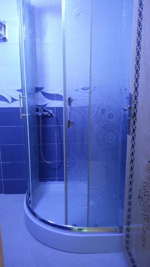 Logement Hotel Et Navette Gratuite Фес Екстериор снимка