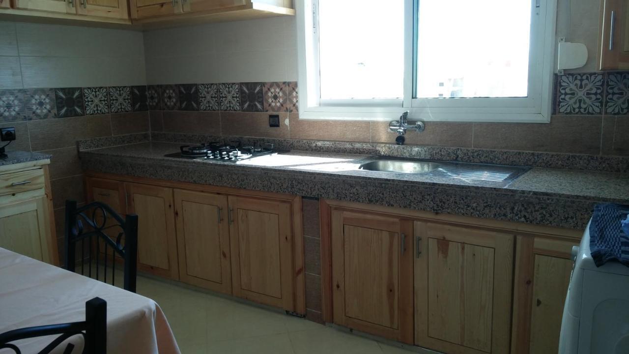 Logement Hotel Et Navette Gratuite Фес Екстериор снимка